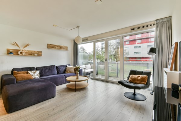 Medium property photo - Ladogameerhof 113, 1060 RE Amsterdam